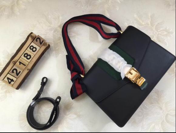  Gucci sylvie leather shoulder bag black