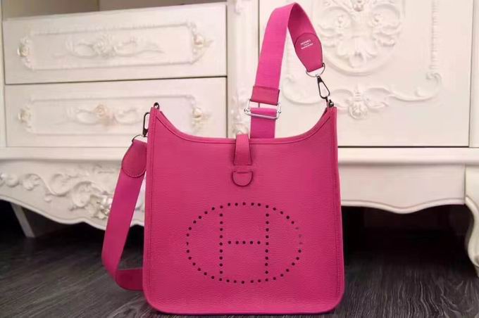  Hermes  Evelyne shoulder Bag in rose