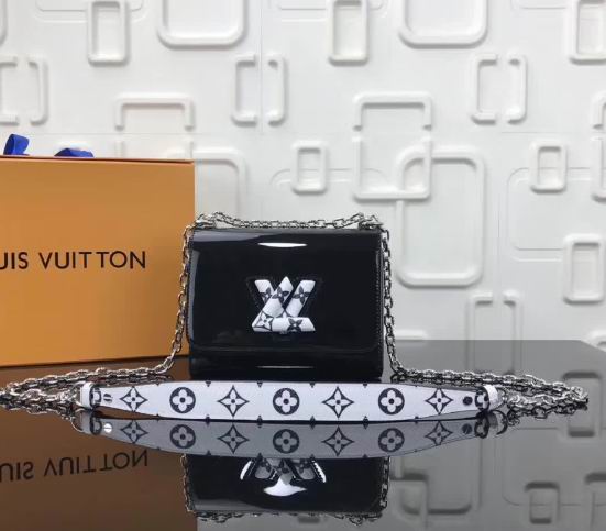  Louis Vuitton TWIST PM BLACK M54730
