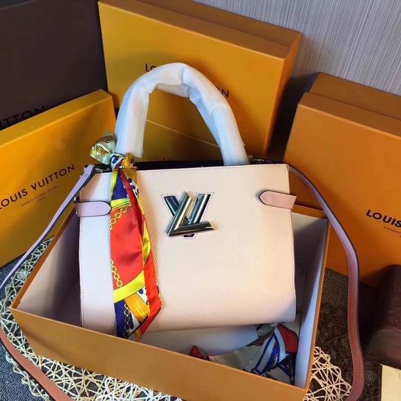  Louis Vuitton TWIST TOTE White
