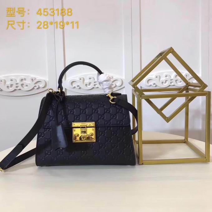  Gucci Padlock Gucci Signature top handle bag black