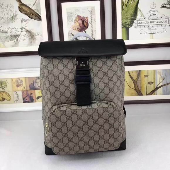  Gucci GG Supreme backpack