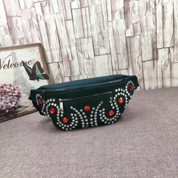  Gucci Leather belt bag with crystals green