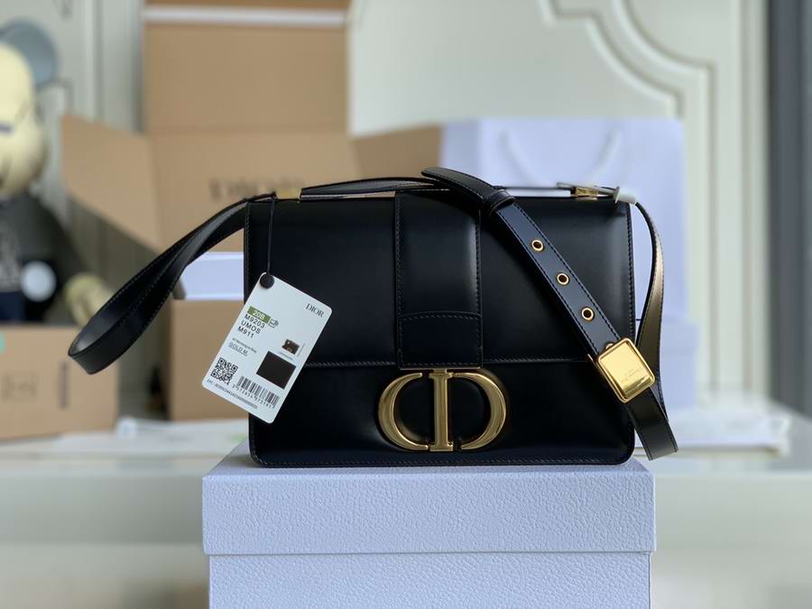  30 MONTAIGNE BAG Black Box Calfskin