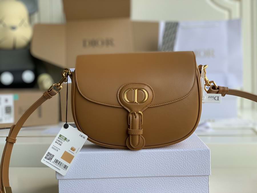 MEDIUM DIOR BOBBY BAG