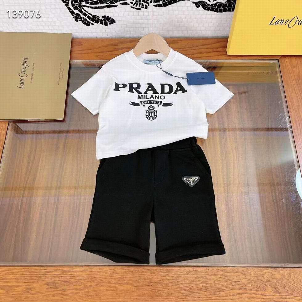  Prada-k01