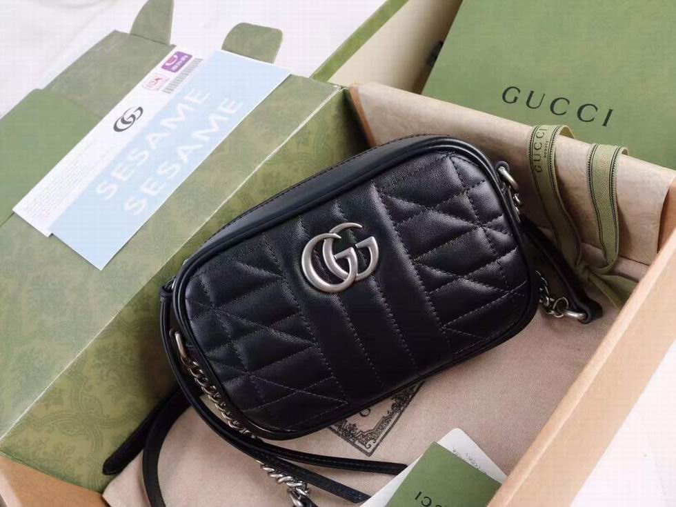  GG Marmont small shoulder bag