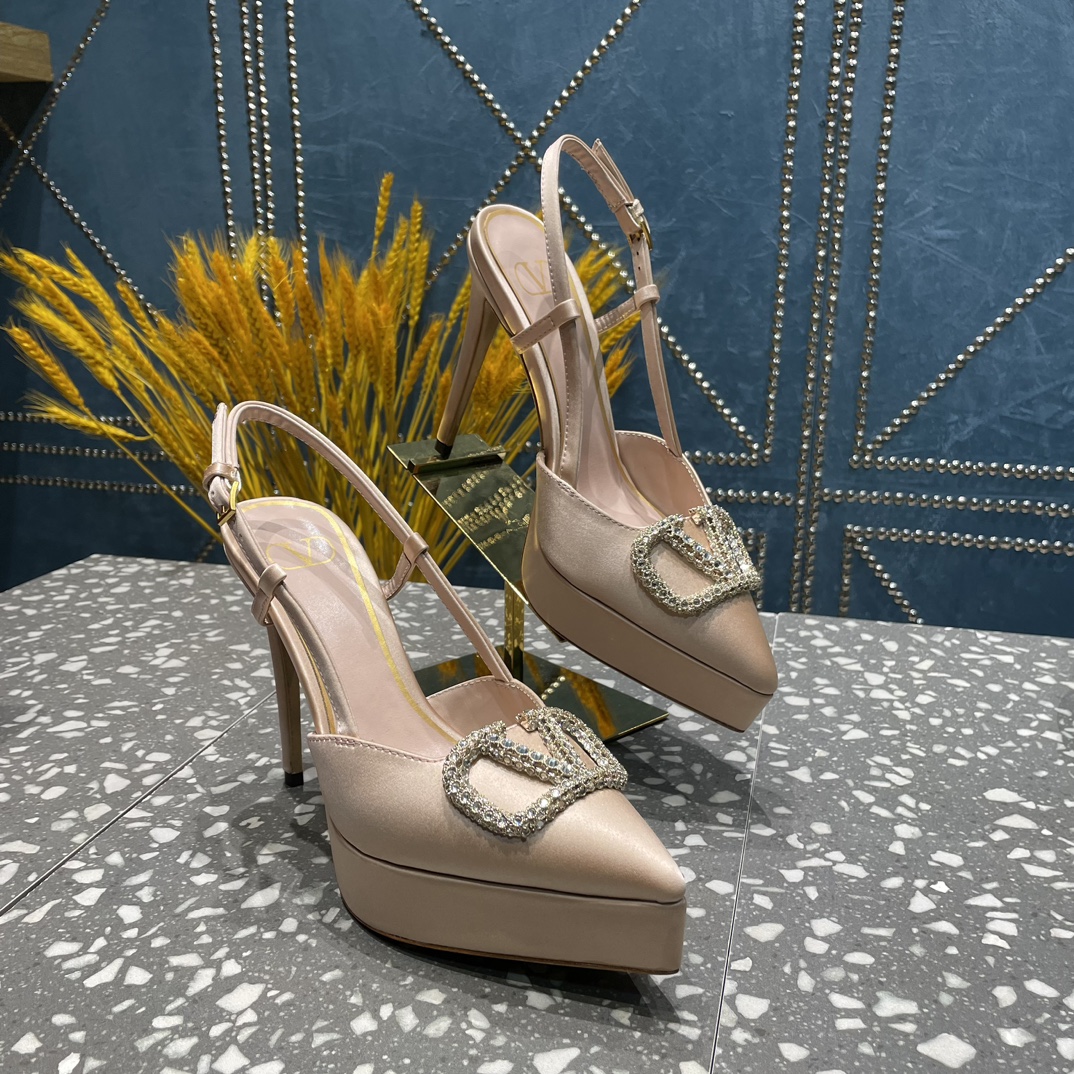  Valentino073