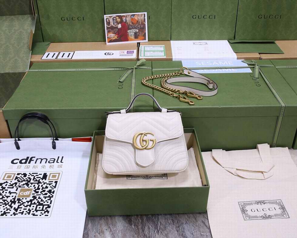  GG Marmont mini top handle bag