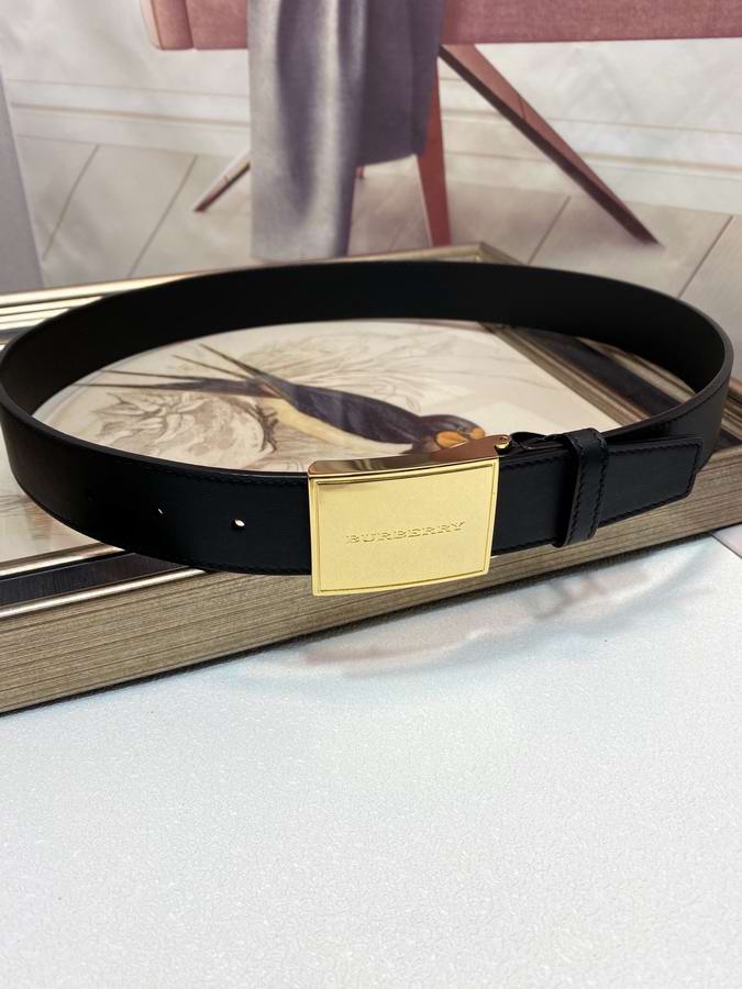  Reversible Plaque Buckle London Check Belt