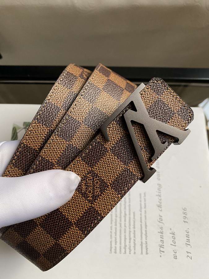  Louis Vuitton Belts009