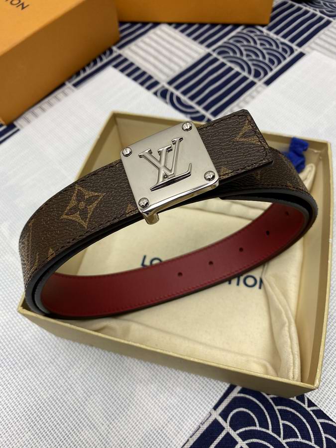  Louis Vuitton Belts013