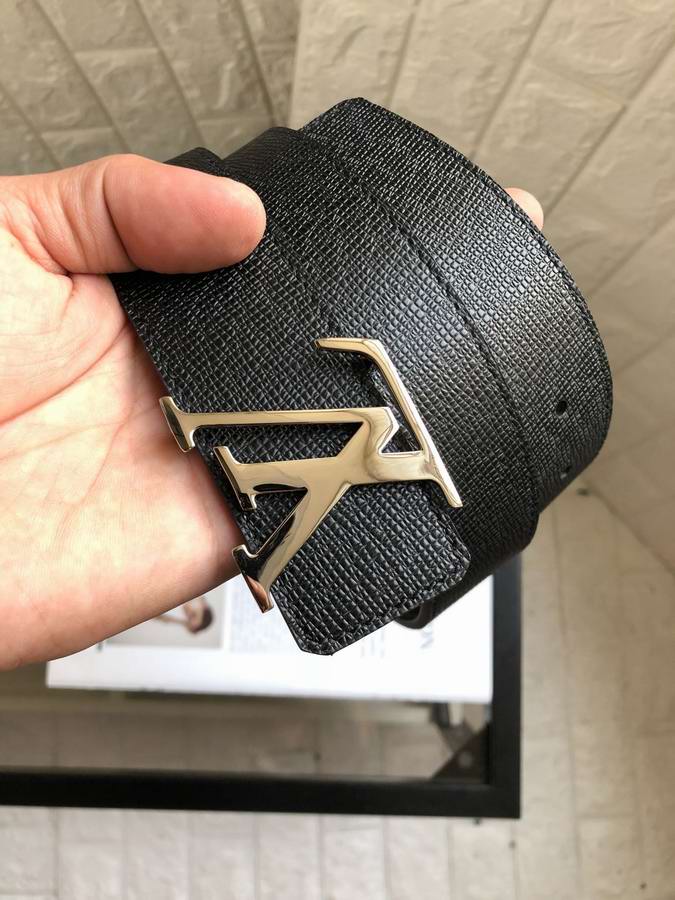  Louis Vuitton Belts034