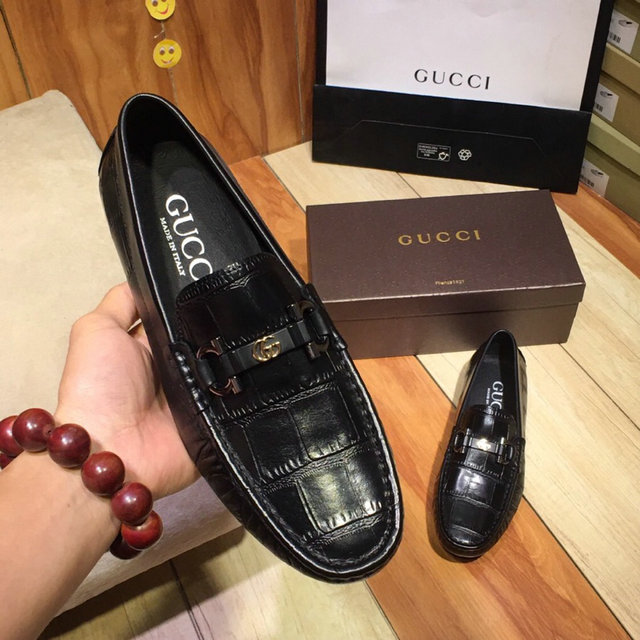  Men Gucci shoes 093