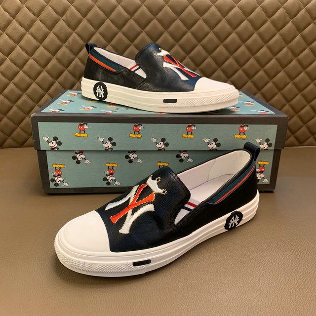  Men Gucci shoes 140