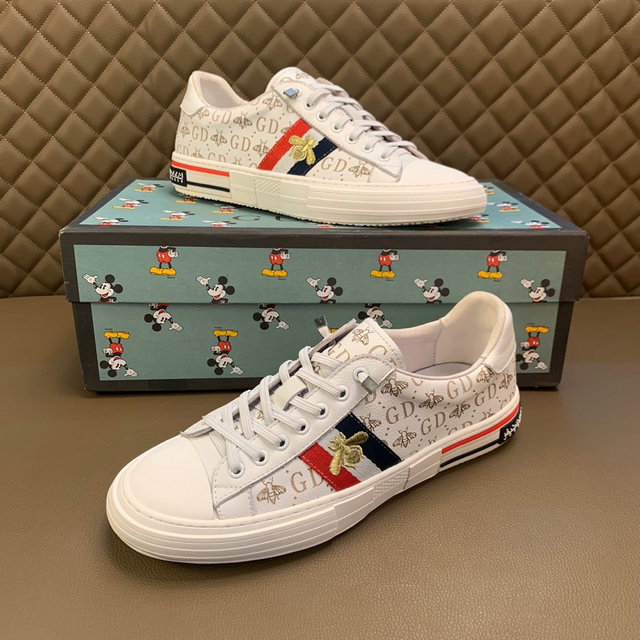  Men Gucci shoes 142