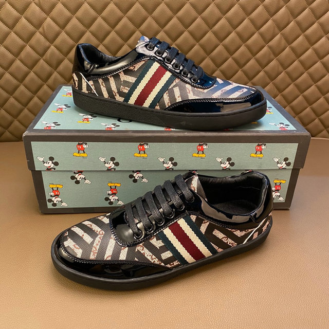  Men Gucci shoes 161