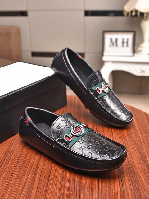  Men Gucci shoes 231