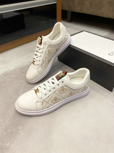  Men Gucci shoes 340