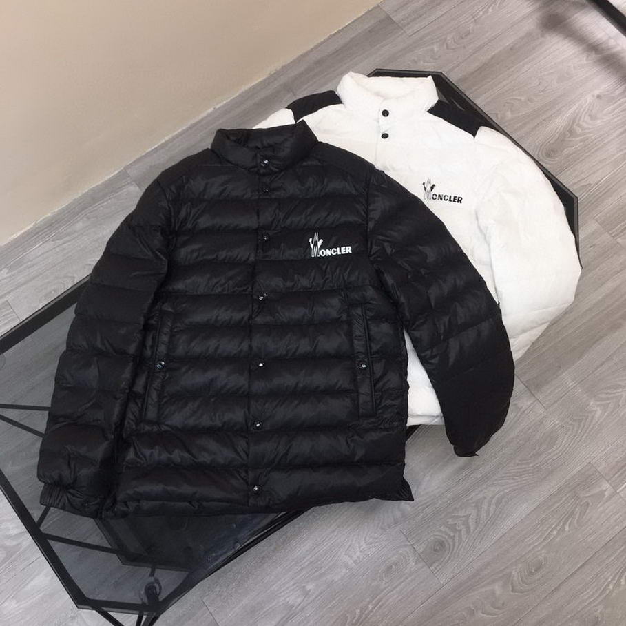  Men Moncler DownJackets003