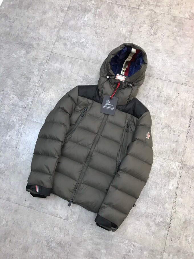  Men Moncler DownJackets016