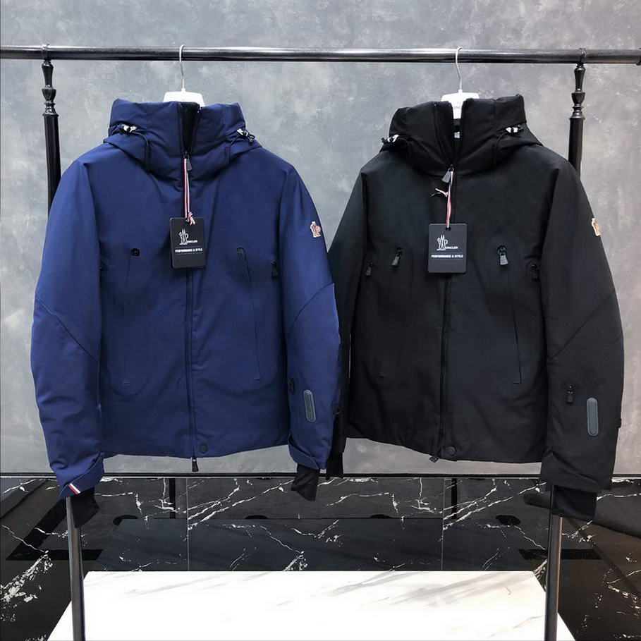  Men Moncler DownJackets020