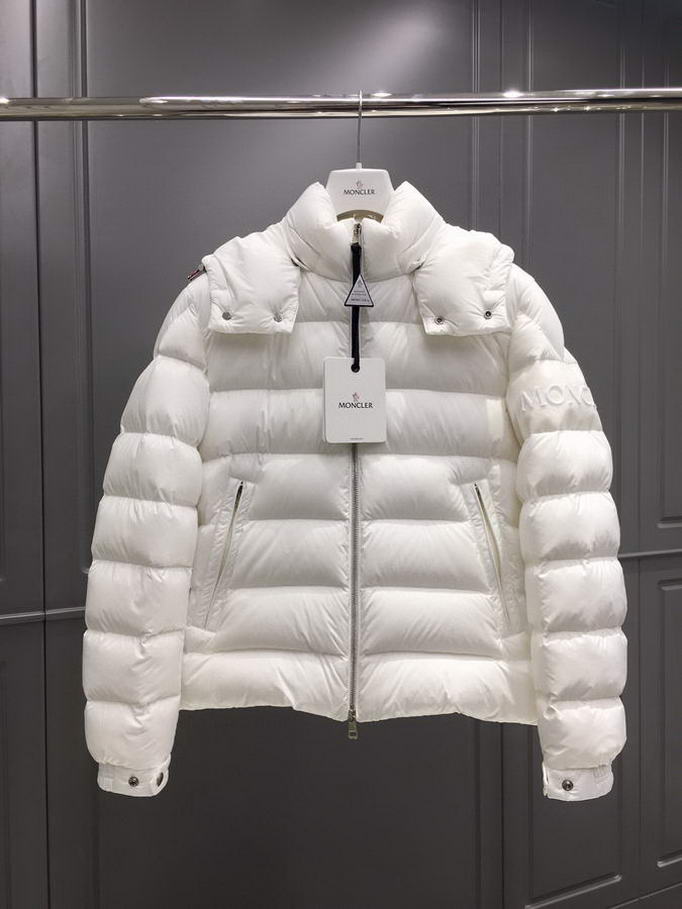  Men Moncler DownJackets046
