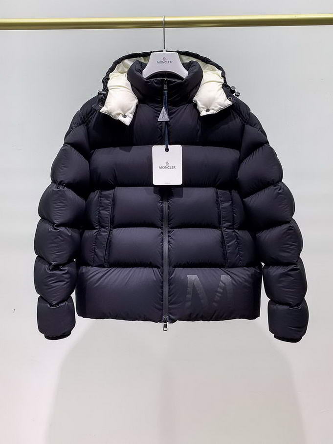  Men Moncler DownJackets052
