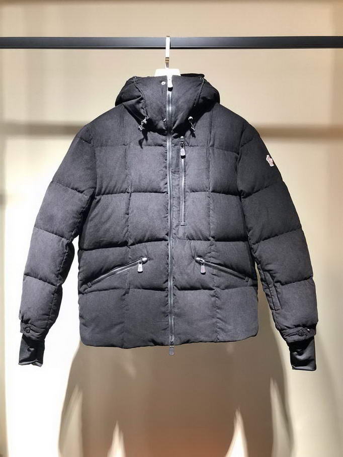  Men Moncler DownJackets059