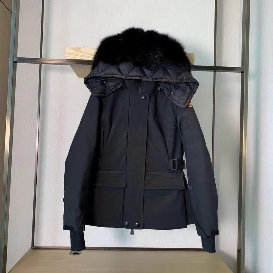  Women Moncler Down Jackets031
