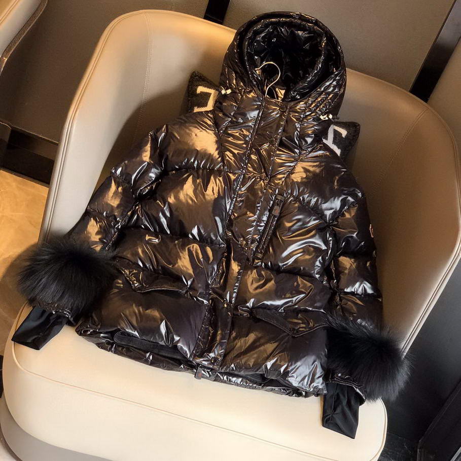  Women Moncler Down Jackets042