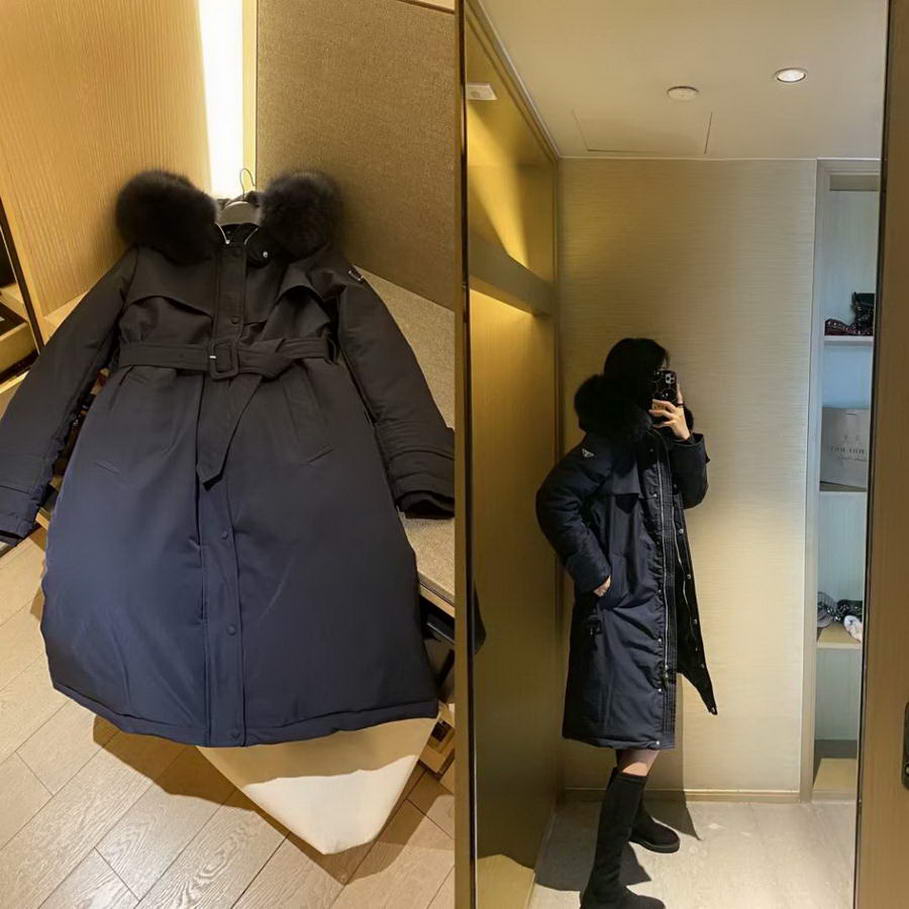  Women Prada Down Jackets005