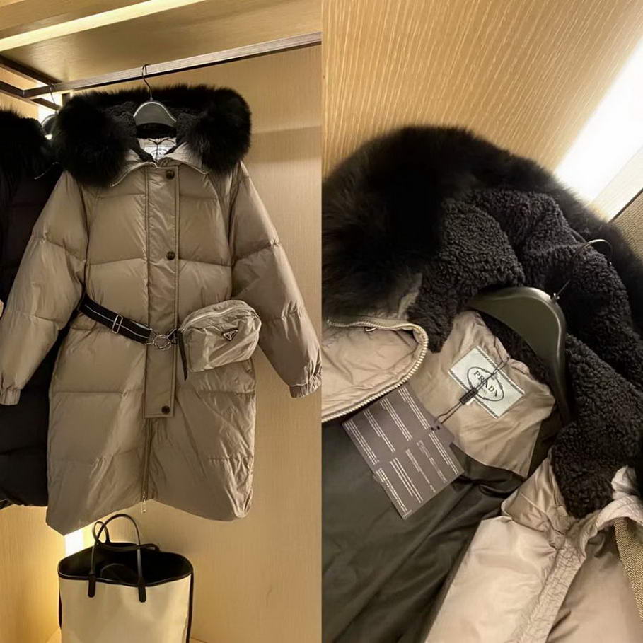 Women Prada Down Jackets011
