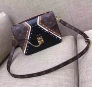 Louis Vuitton POCHETTE METIS M43488 