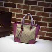 Gucci GG Supreme small tote Rose 