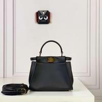 BLACK PEEKABOO ICONIC MIN