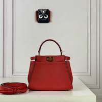 RED PEEKABOO ICONIC MIN