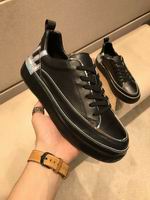 Men Gucci shoes 018