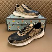Men Gucci shoes 132