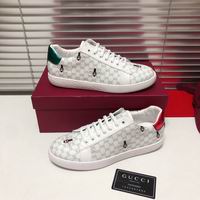 Men Gucci shoes 224