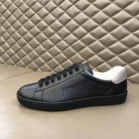 Men Gucci shoes 250
