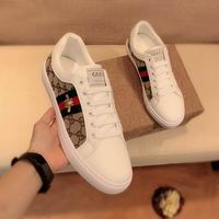 Men Gucci shoes 330
